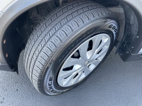 Used 2015 Nissan Rogue S image 10