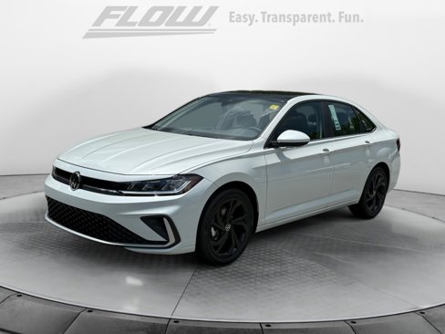 New 2025 Volkswagen Jetta SE image 3