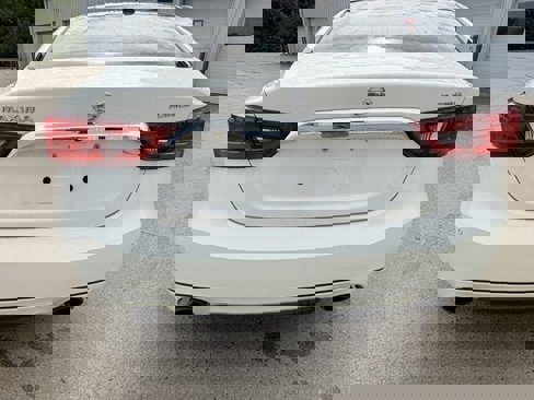 Used 2018 Nissan Maxima Platinum image 8