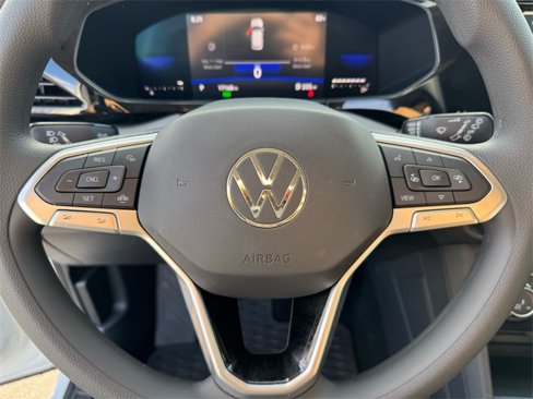 Certified 2022 Volkswagen Taos S image 16