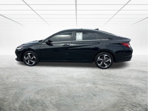 Used 2023 Hyundai Elantra Limited image 7