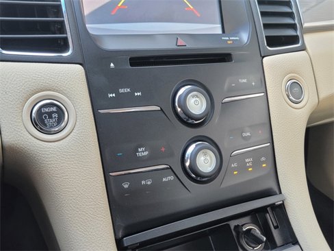 Used 2019 Ford Taurus SEL w/ Equipment Group 201A image 24