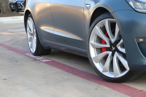 Used 2018 Tesla Model 3 Performance image 3