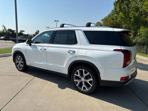 Used 2022 Hyundai Palisade SEL w/ Premium Package image 3