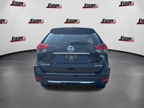 Used 2019 Nissan Rogue SV w/ Premium Package image 6