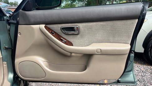 Used 2003 Subaru Outback Wagon image 11