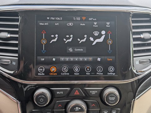 Used 2021 Jeep Grand Cherokee Limited image 24