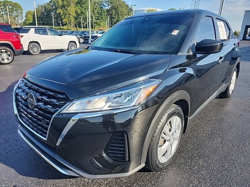 Used 2021 Nissan Kicks S image 7