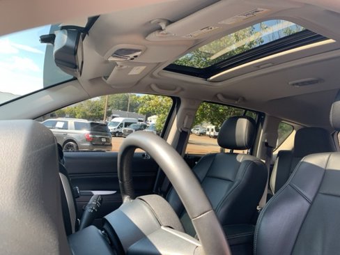 Used 2016 Jeep Compass High Altitude image 22