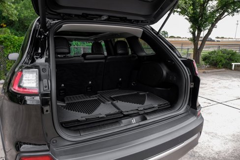 Used 2021 Jeep Cherokee Limited w/ Elite Package image 65