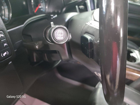 Used 2019 Chevrolet Tahoe LT image 34