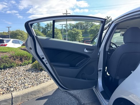 Used 2018 Kia Forte LX w/ Sports Package image 24