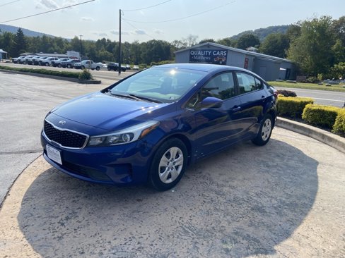 Used 2018 Kia Forte LX w/ LX Popular Package image 3