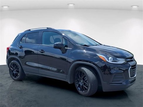 Used 2022 Chevrolet Trax LT w/ Midnight Edition image 19