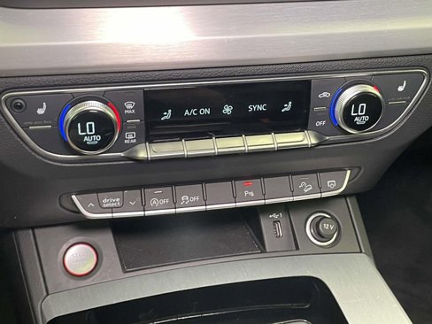 Used 2021 Audi SQ5 Premium w/ Convenience Package image 31