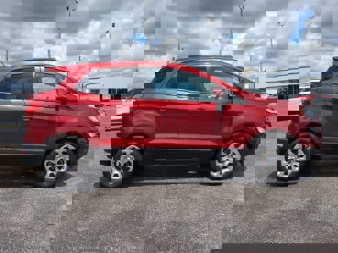 Used 2021 Ford EcoSport SE w/ SE Convenience Package image 3