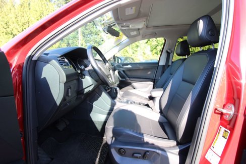 Used 2018 Volkswagen Tiguan SEL w/ 3rd Row Seat Package image 10