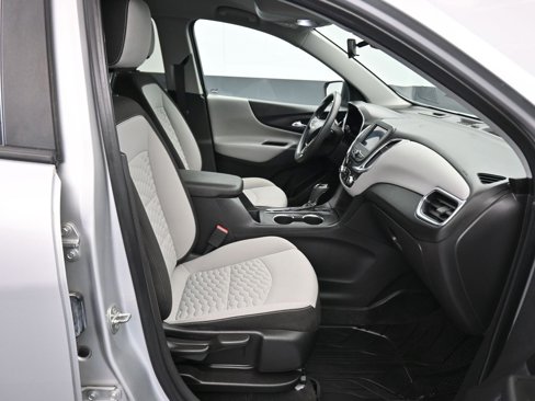 Used 2020 Chevrolet Equinox LS w/ LS Convenience Package image 38