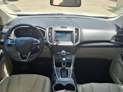 Used 2017 Ford Edge Titanium w/ Equipment Group 301A image 3