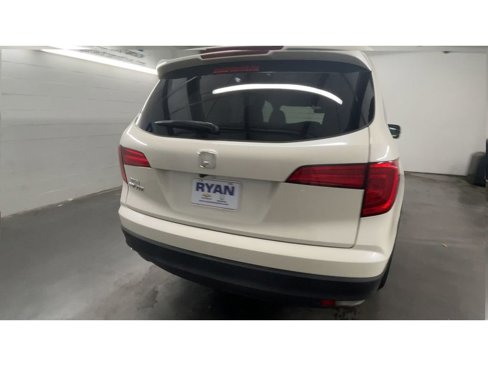 Used 2018 Honda Pilot EX image 8