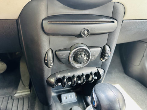 Used 2013 MINI Cooper Convertible image 26