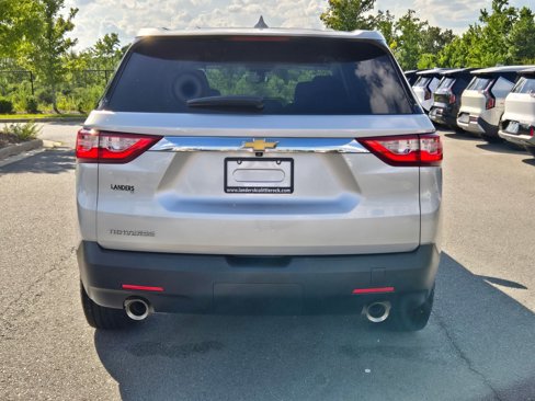 Used 2021 Chevrolet Traverse LS image 6