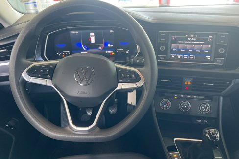 Used 2022 Volkswagen Jetta S image 11