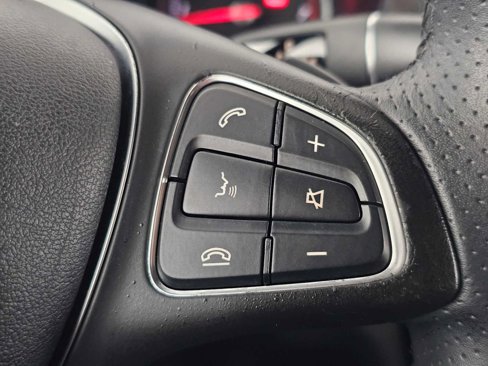 Used 2018 Mercedes-Benz C 300 Sedan w/ Premium Package image 27