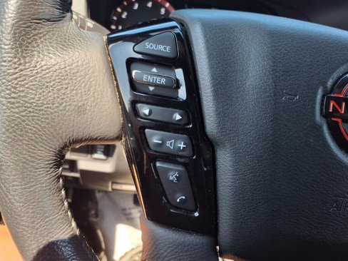 Used 2022 Nissan Frontier PRO-4X image 17