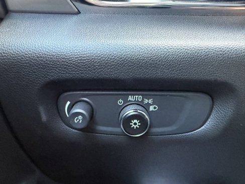 Used 2020 Chevrolet Traverse LS w/ LPO, Floor Liner Package image 23