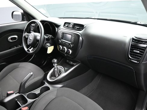 Used 2019 Kia Soul image 28