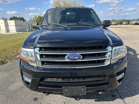 Used 2017 Ford Expedition EL XLT w/ Equipment Group 201A image 2