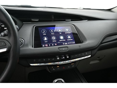 Used 2020 Cadillac XT4 Premium Luxury w/ Cold Weather Package image 15