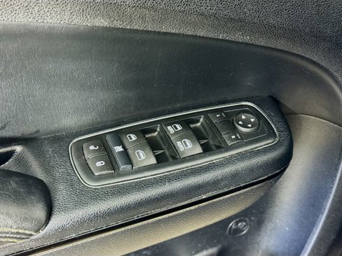 Used 2016 Chrysler 300 S image 22