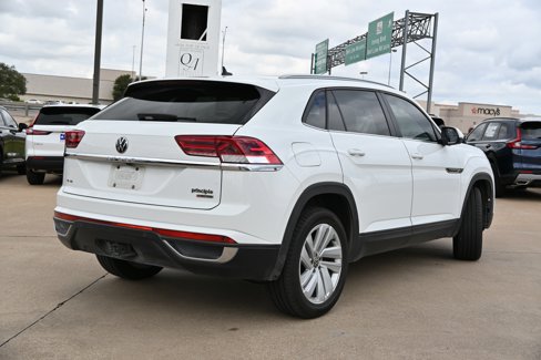 Used 2022 Volkswagen Atlas Cross Sport SE image 5