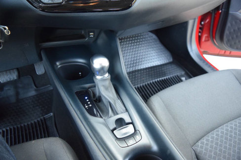 Used 2020 Toyota C-HR LE image 52