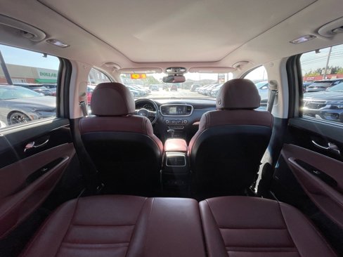 Used 2018 Kia Sorento SX image 10