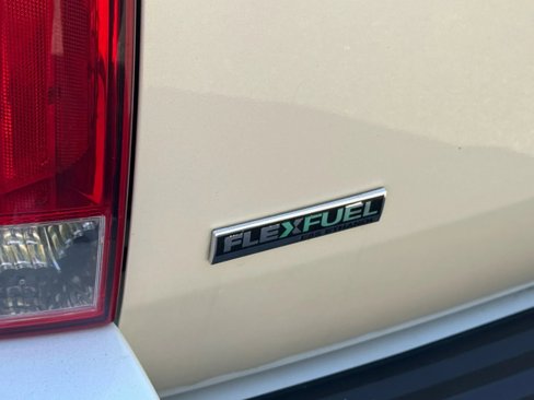 Used 2012 Cadillac Escalade ESV Luxury image 10