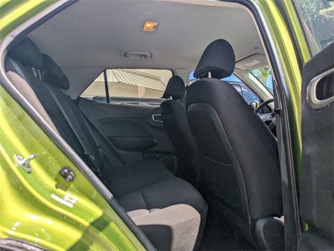 Used 2024 Hyundai Venue SE image 12