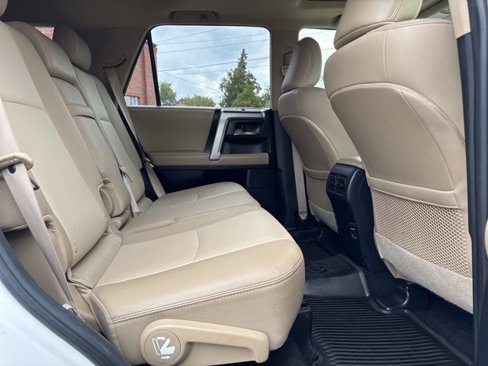 Used 2019 Toyota 4Runner SR5 Premium image 34