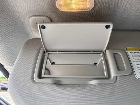 Used 2024 Nissan Rogue SV image 50