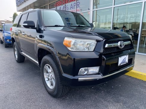 Used 2013 Toyota 4Runner SR5 image 1