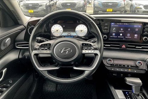 Used 2021 Hyundai Elantra SEL w/ Convenience + Premium Package image 5
