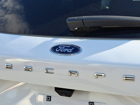 Certified 2022 Ford Escape SE w/ SE Sport Appearance Package image 30