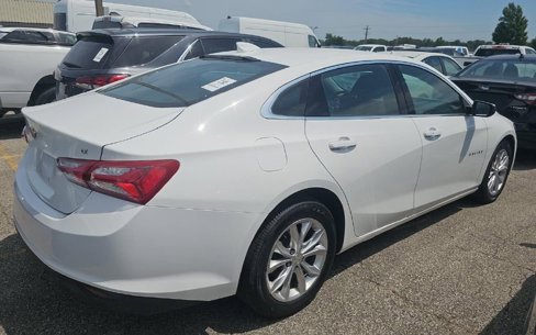 Used 2020 Chevrolet Malibu LT image 2