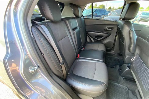 Used 2019 Chevrolet Trax LT w/ LT Convenience Package image 19