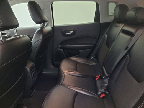 Used 2020 Jeep Compass Latitude image 18
