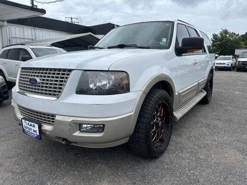 Used 2005 Ford Expedition Eddie Bauer image 2