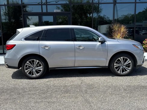 Used 2017 Acura MDX FWD w/ Technology Package image 2
