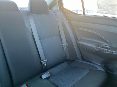 Used 2023 Nissan Versa SV image 35